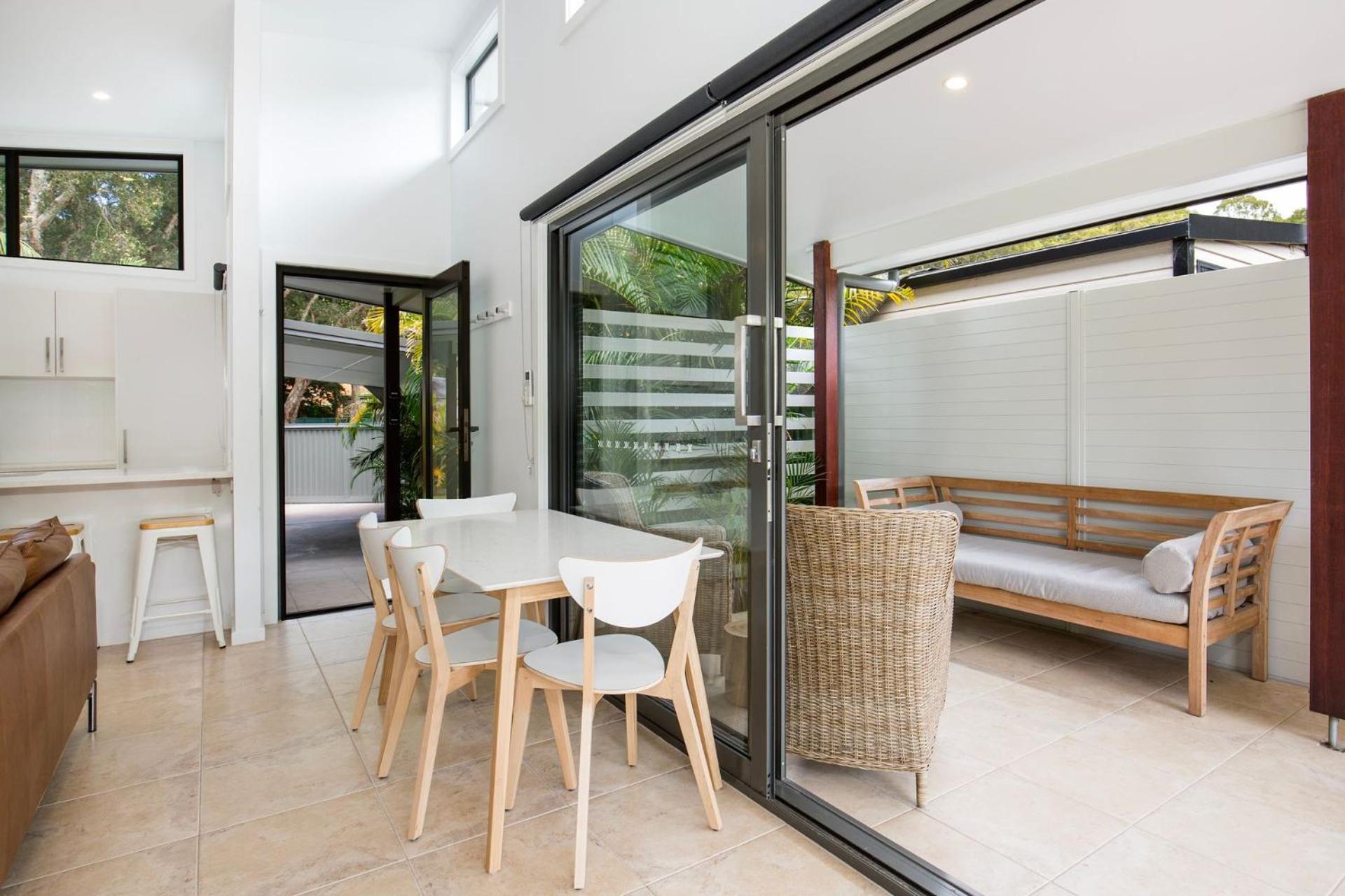 Rest Pet Friendly With Outdoor Bath 3 Mins Walk To Holiday home *